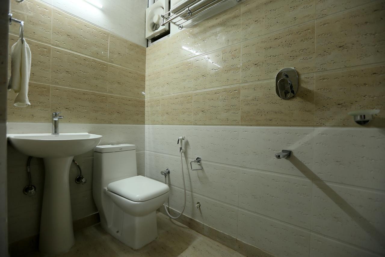 Hotel Katra Residency Екстериор снимка
