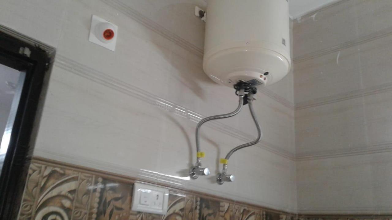 Hotel Katra Residency Екстериор снимка